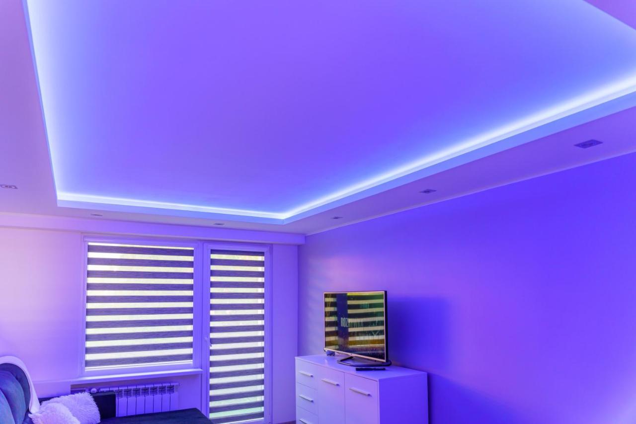 ギジツコApartament III Przy Ekomarinieアパートメント エクステリア 写真