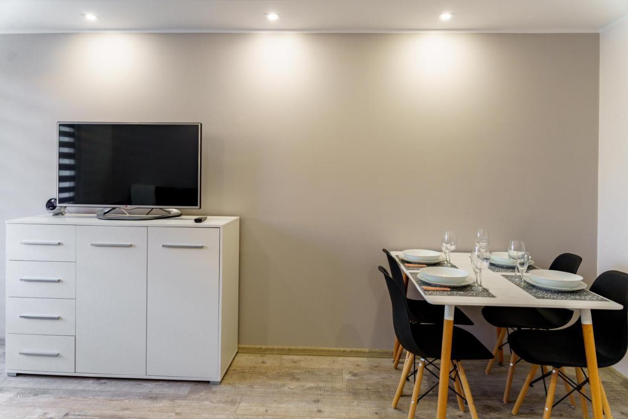 ギジツコApartament III Przy Ekomarinieアパートメント エクステリア 写真